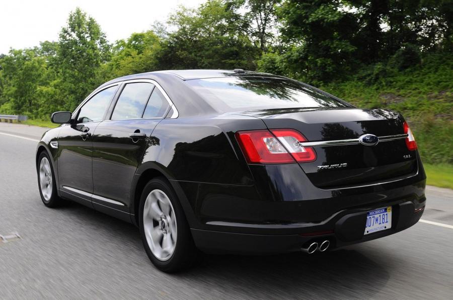  Ford Taurus 2010 года  (фото 61 из 161)